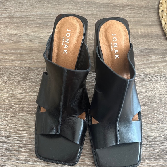 Brand new learher Jonak mules. Size 38. - Picture 2 of 2